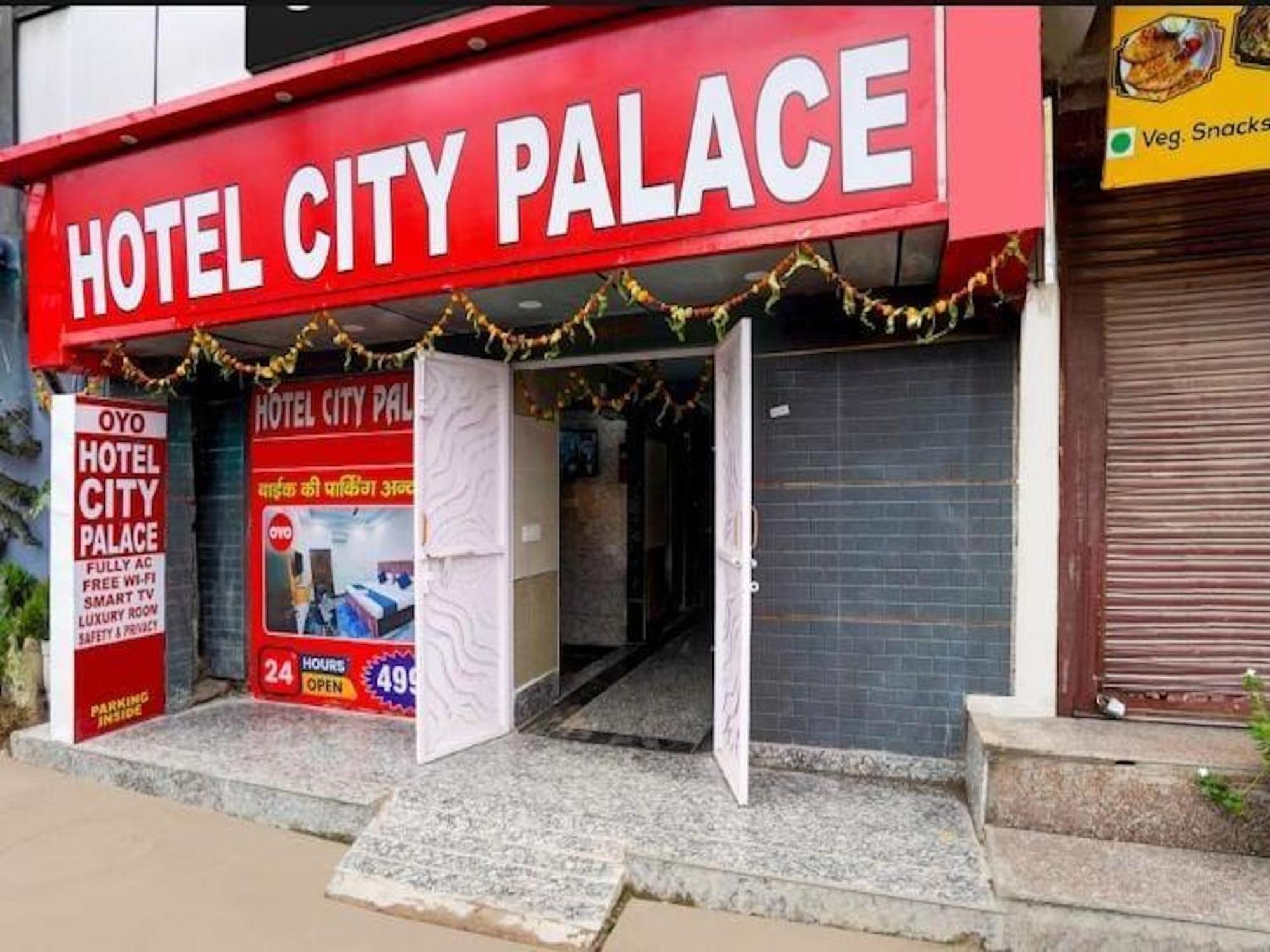 Hotel City Palace New Delhi Exteriör bild